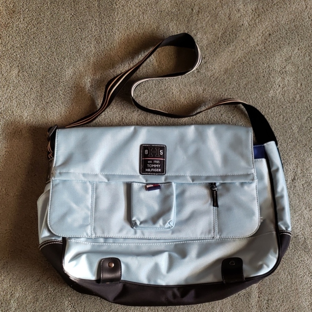 EUC Tommy Hilfiger aqua blue messenger bag